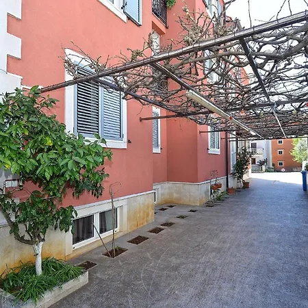 Fuer 4 Personen Ca 49 Qm In Rovinj, Istrien Istrische Riviera