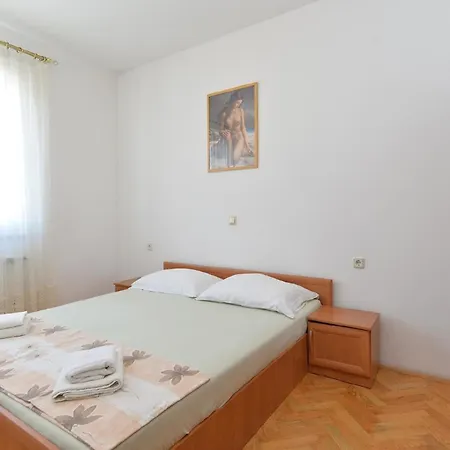 Fuer 4 Personen Ca 49 Qm In Rovinj, Istrien Istrische Riviera Apartment *